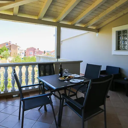 Apartment Lipotica Diklo Zadar