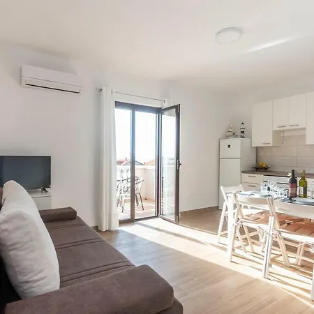 アパート Lipotica Diklo ザダル