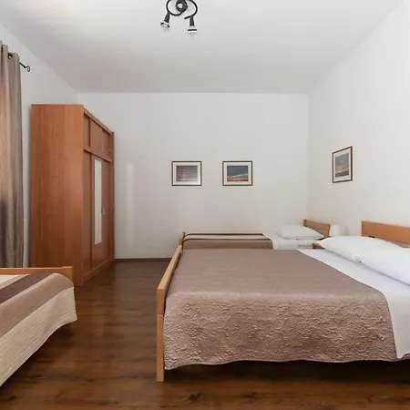 Lipotica Diklo アパート *